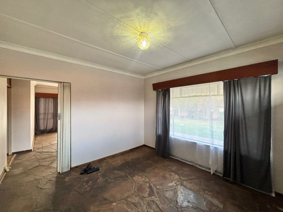 To Let 3 Bedroom Property for Rent in Miederpark North West